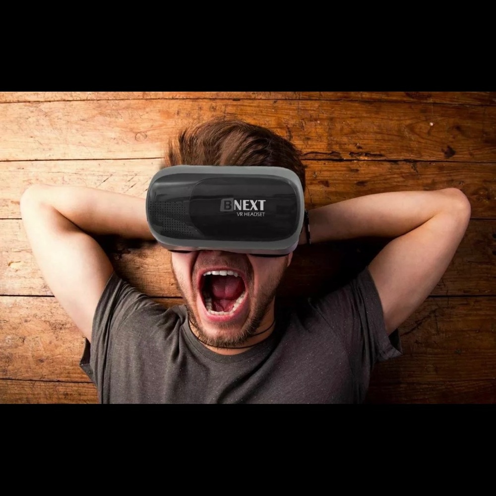 VR Headset - Picture 5 of 6